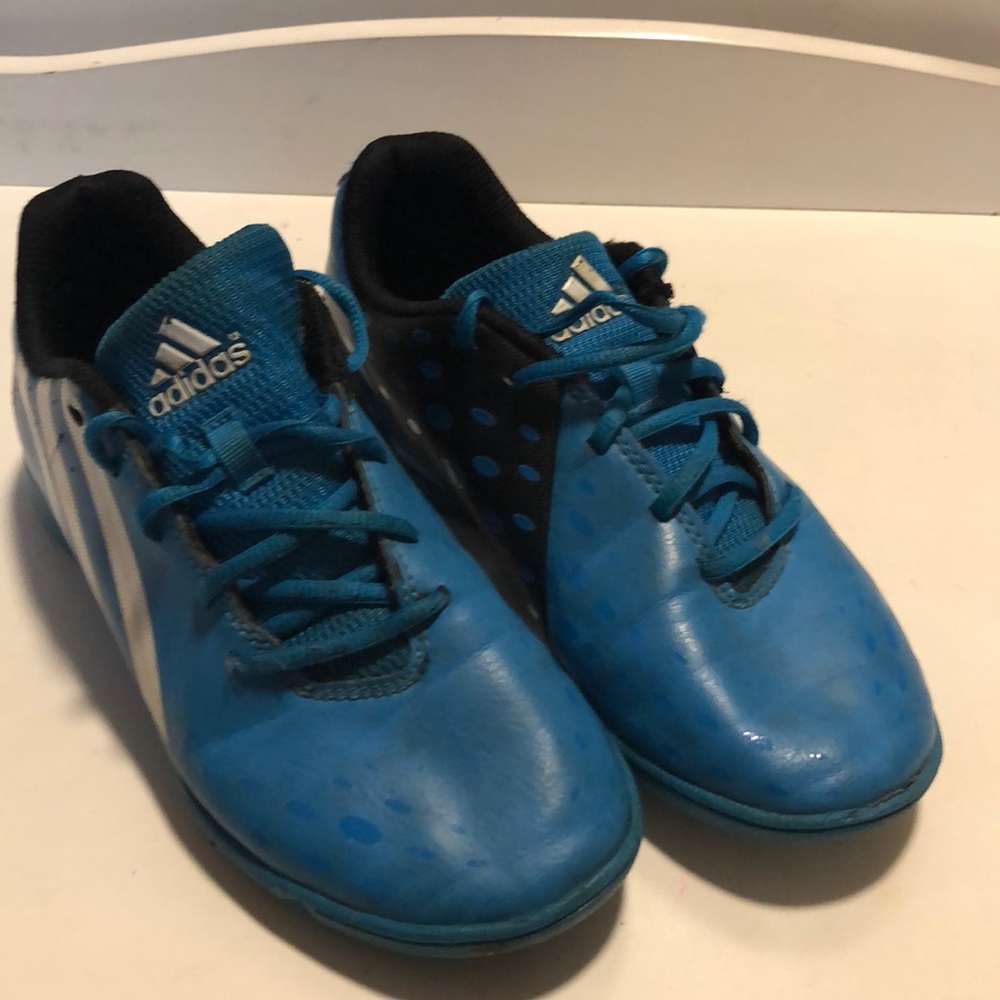 Adidas Boys soccer sneakers